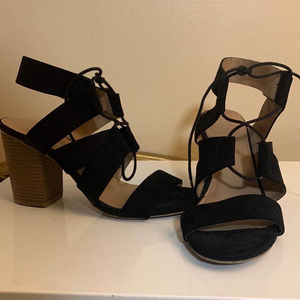 Size 11 Womens Black Lace Up Block Heel
